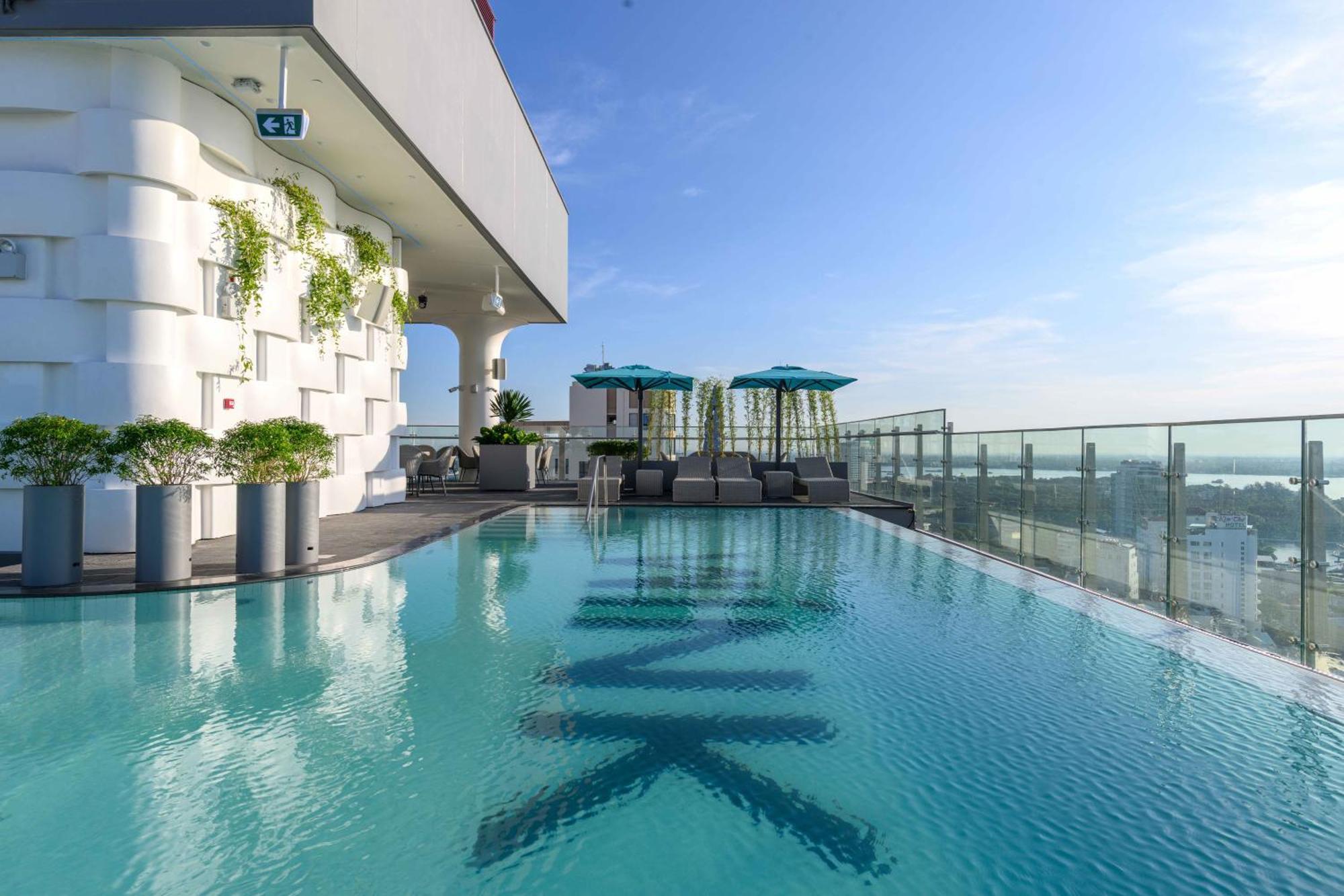 Wink Hotel Can Tho Ninh Kieu Wharf - 24Hrs Stay & Rooftop Pool Bar Zewnętrze zdjęcie