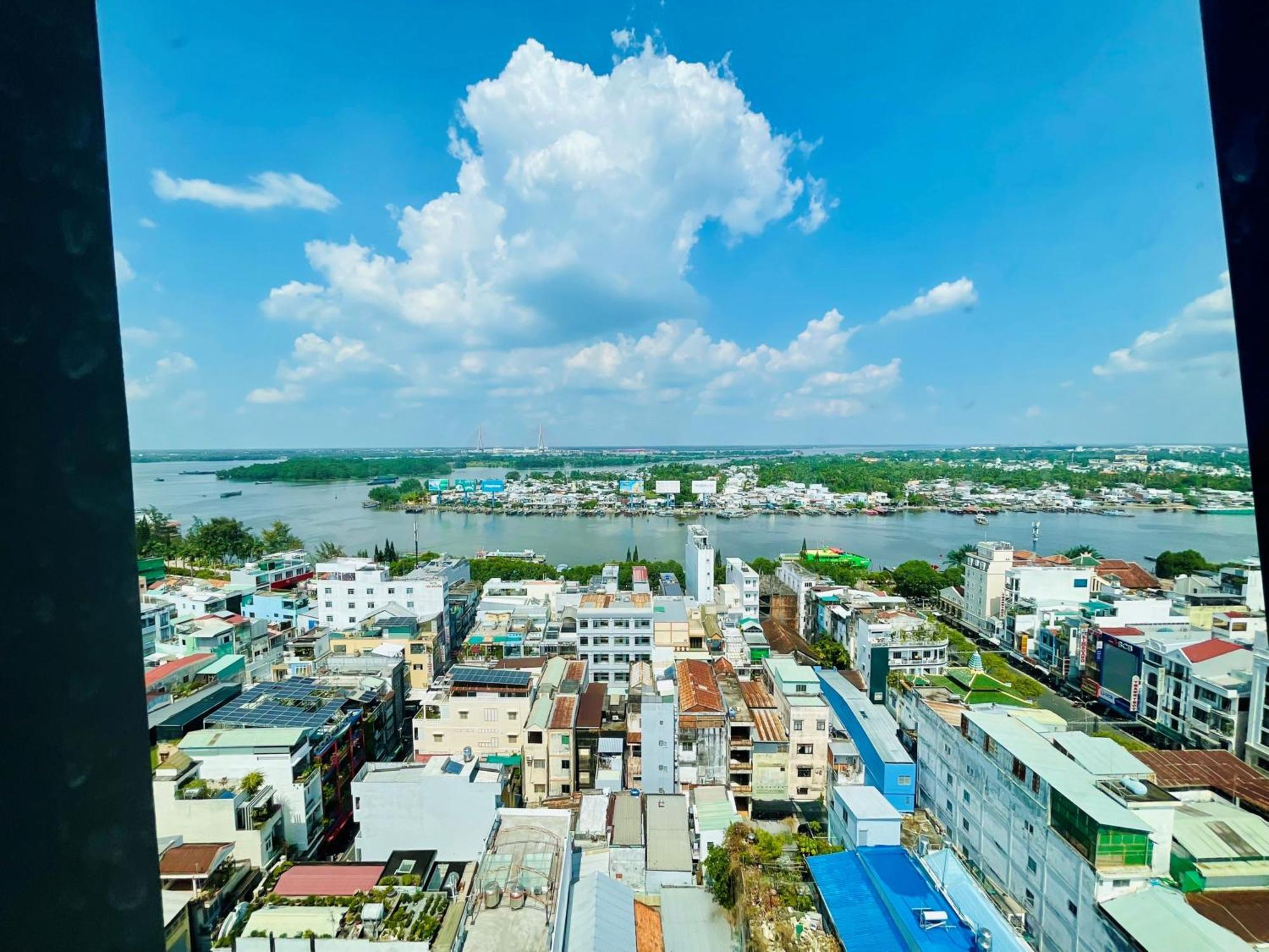 Wink Hotel Can Tho Ninh Kieu Wharf - 24Hrs Stay & Rooftop Pool Bar Zewnętrze zdjęcie